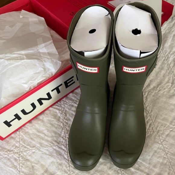 Olive Leaf (Green) Hunter Boots - Original Short - Picture 2 of 3
